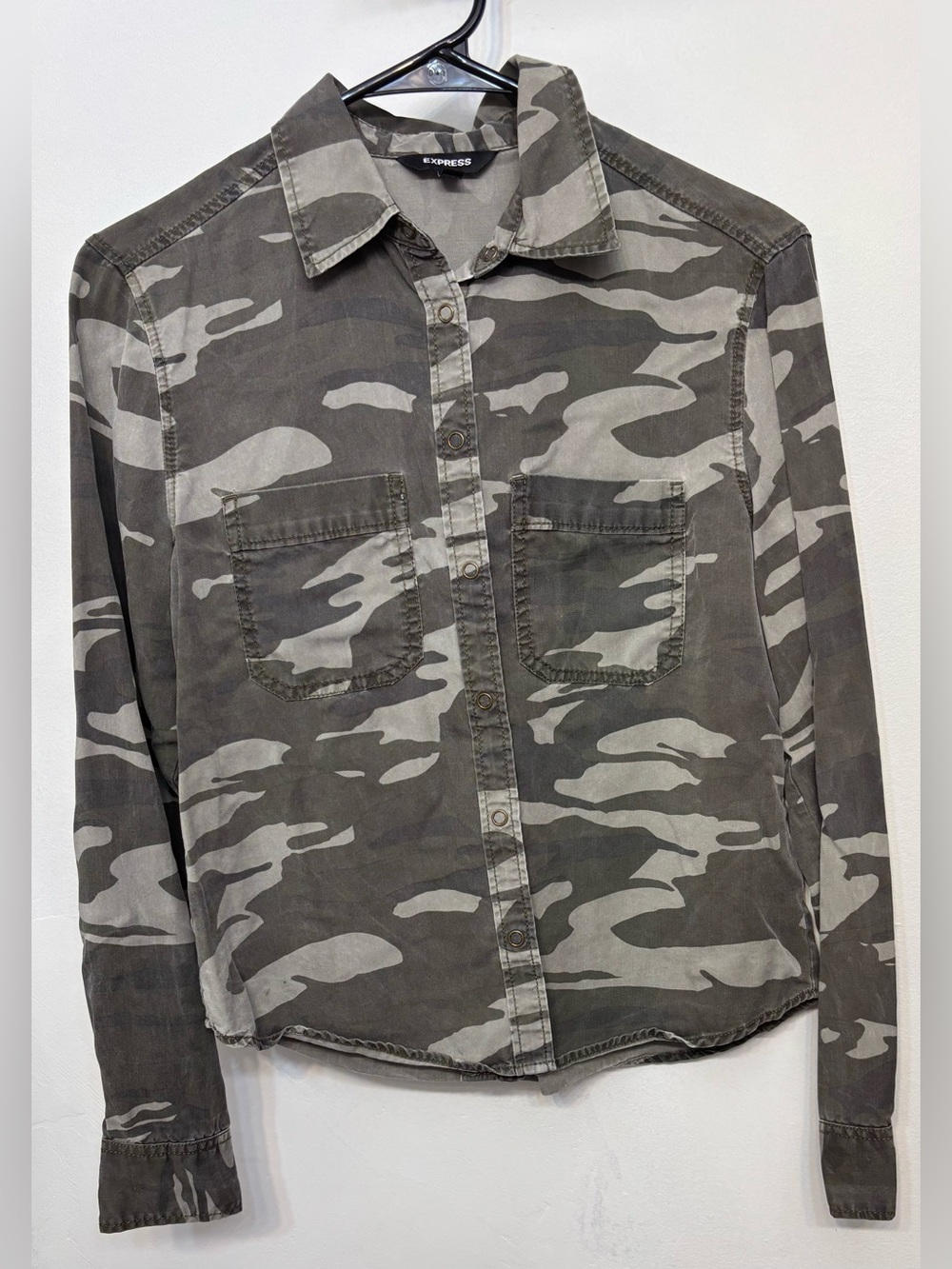 Express Green & Gray Camouflage Snap Button Up Long Sleeve Top Womens Size XS
